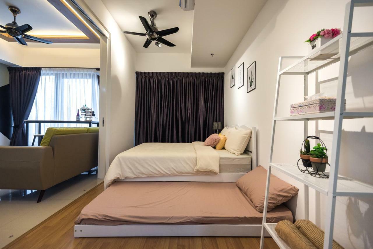 Love Come Home @ Japan-European Style Homestay George Town Exterior photo