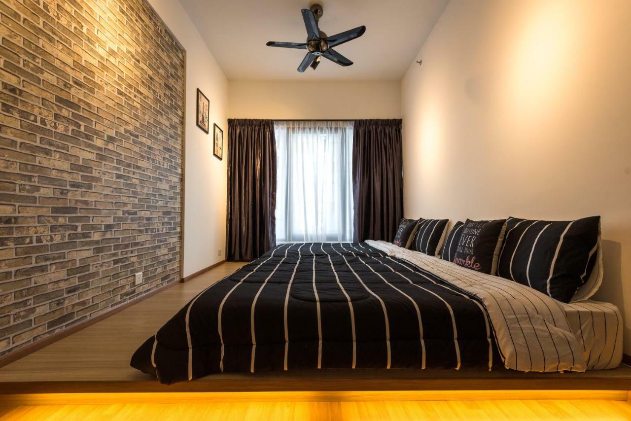 Love Come Home @ Japan-European Style Homestay George Town Exterior photo